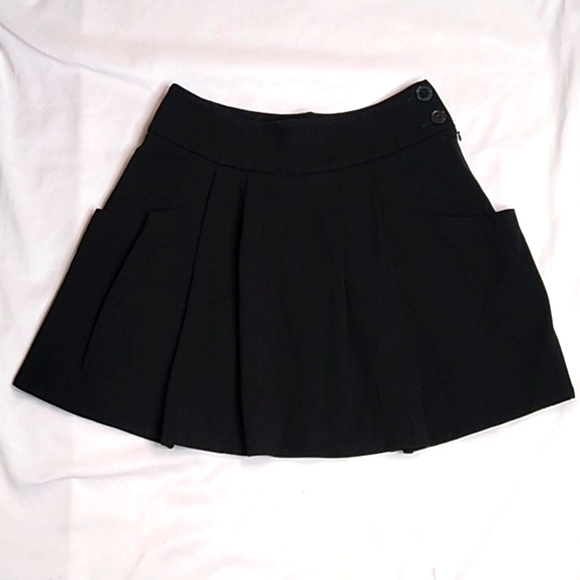 Original Lacoste pleaded Miniskirt NWOT 6 - Picture 2 of 12